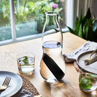 • Už jste slyšeli o dřevěném uhlí Binchotan? Za pomocí tohoto aktivního uhlí můžete zlepšit chuť vody z kohoutku -...